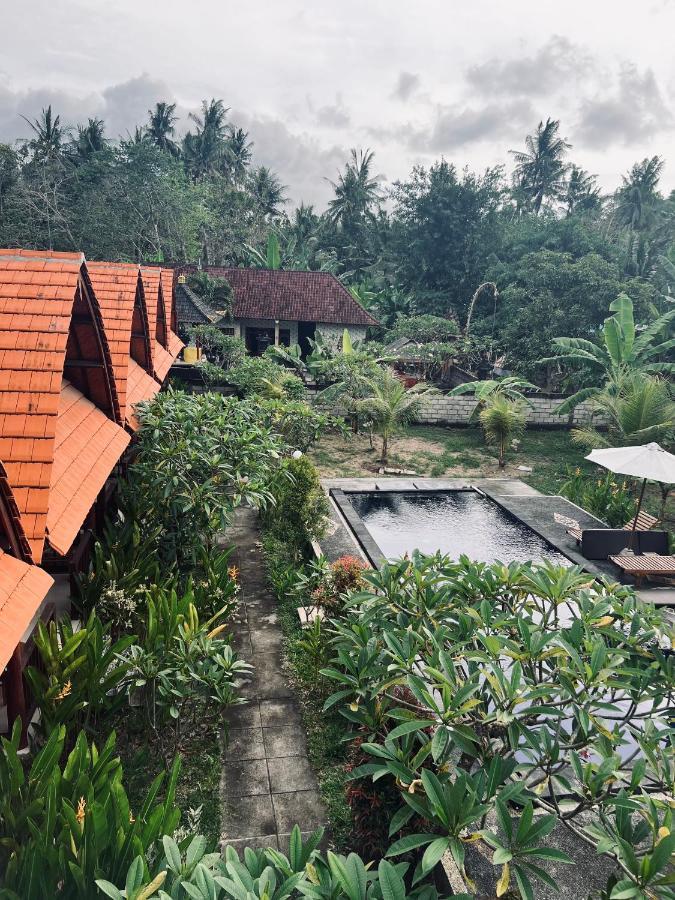 Sindhu Mesari Bungalow Toyapakeh Kültér fotó
