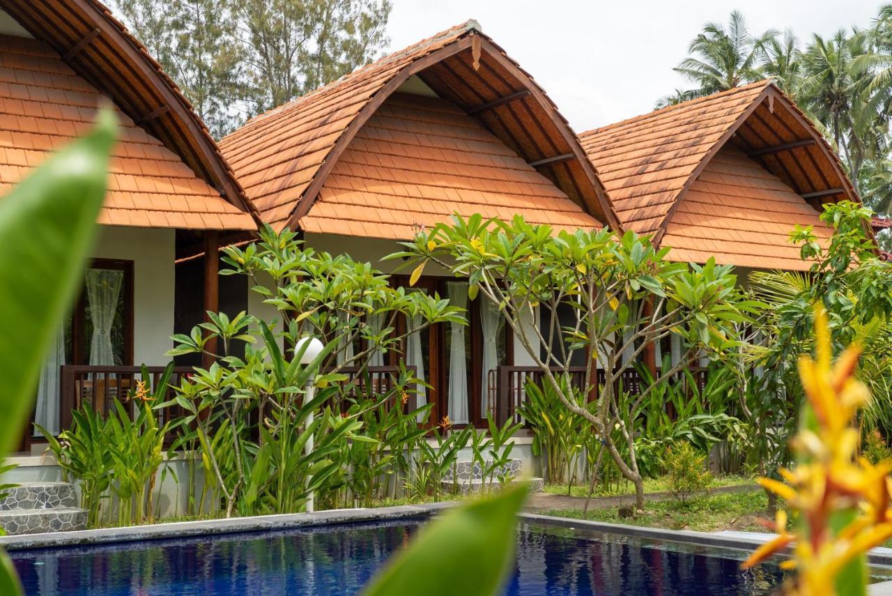Sindhu Mesari Bungalow Toyapakeh Kültér fotó